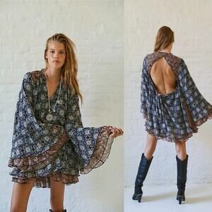 Free People Gabi Floral Print V-Neck Long Bell Sleeve Open Back Tunic Dress XS